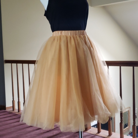 None Dresses & Skirts - Fun tulle skirt